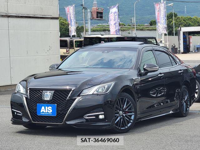 Toyota CROWN SEDAN 2017-11 8098660-0