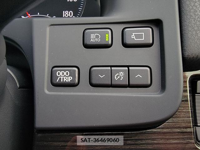 Toyota CROWN SEDAN 2017-11 8098660-15