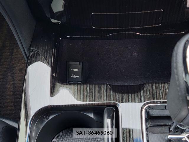 Toyota CROWN SEDAN 2017-11 8098660-16