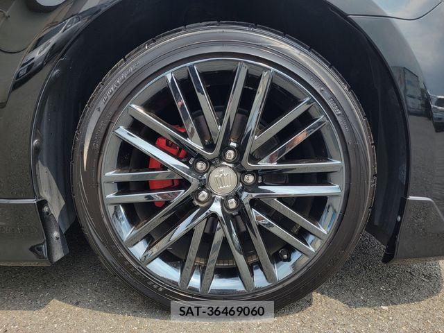 Toyota CROWN SEDAN 2017-11 8098660-6