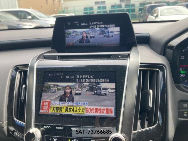 Toyota CROWN SEDAN 2018-07 8098666-12