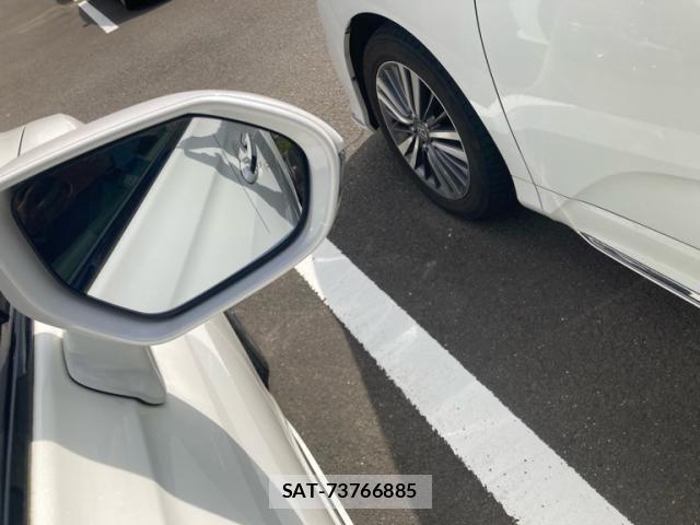 Toyota CROWN SEDAN 2018-07 8098666-3