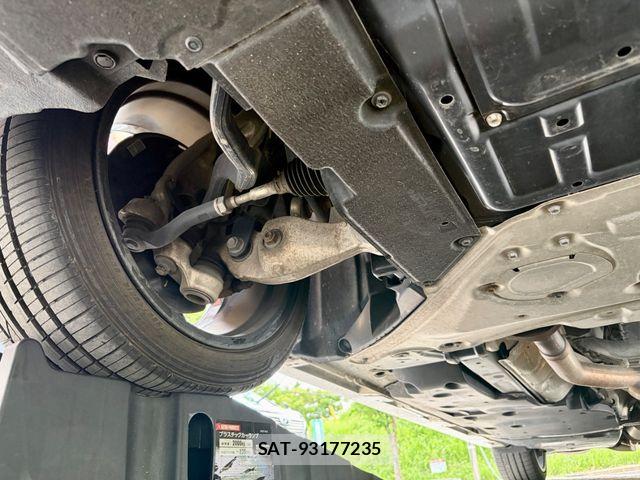 Toyota CROWN SEDAN 2019-03 8098667-24