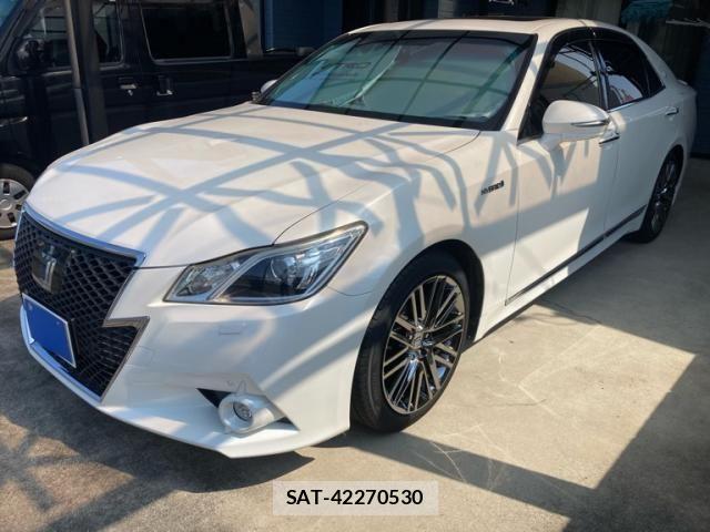 Toyota CROWN SEDAN 2014-01 8098671-0