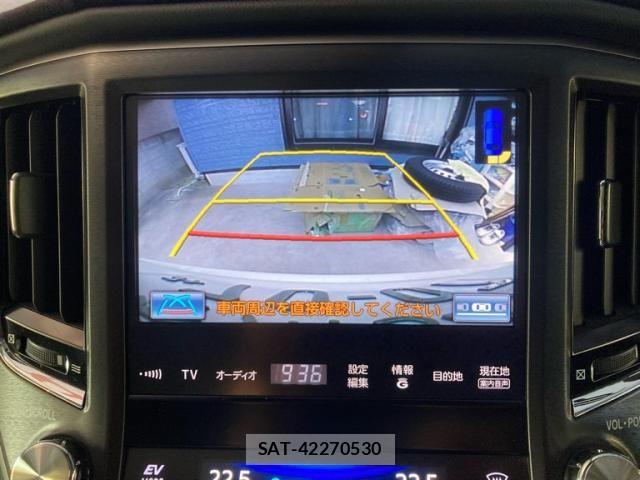 Toyota CROWN SEDAN 2014-01 8098671-25