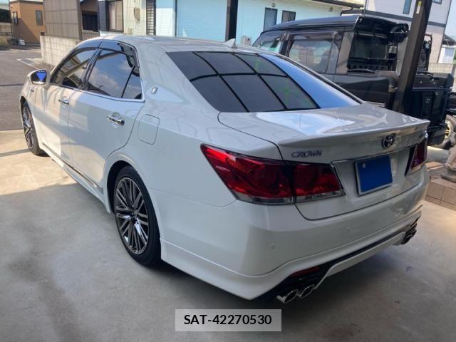 Toyota CROWN SEDAN 2014-01 8098671-3