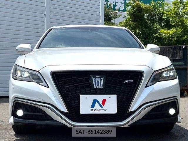 Toyota CROWN SEDAN 2022-03 8098657-12
