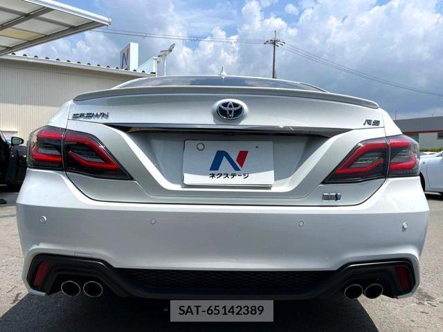 Toyota CROWN SEDAN 2022-03 8098657-13