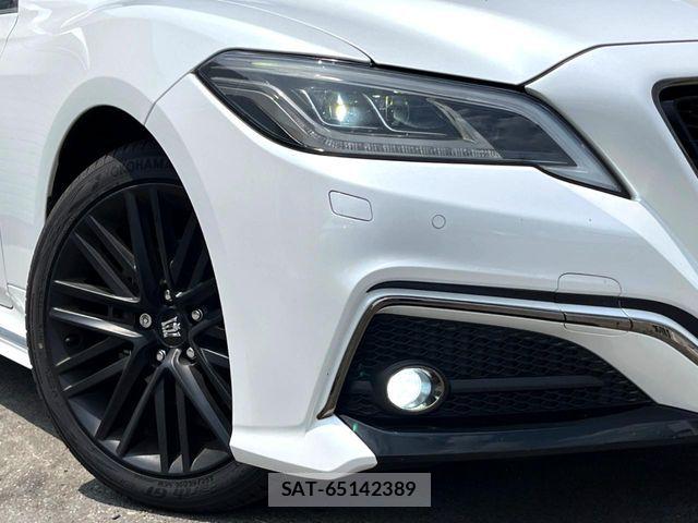 Toyota CROWN SEDAN 2022-03 8098657-14