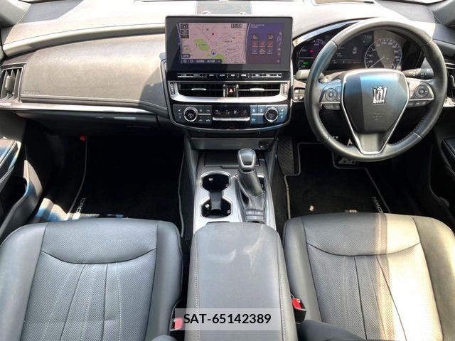 Toyota CROWN SEDAN 2022-03 8098657-1