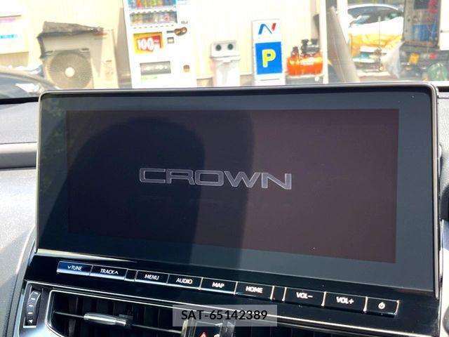 Toyota CROWN SEDAN 2022-03 8098657-2