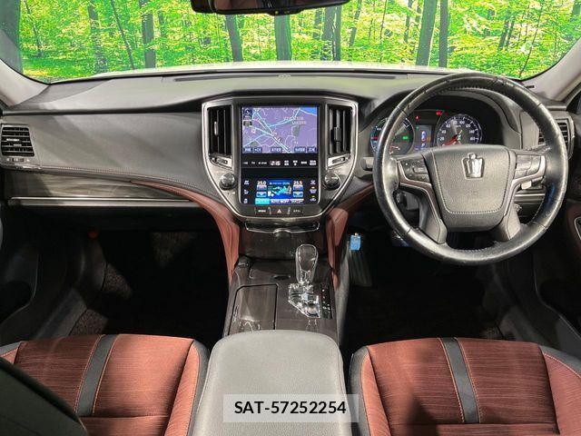 Toyota CROWN SEDAN 2015-03 8098674-1