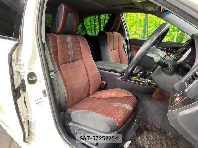 Toyota CROWN SEDAN 2015-03 8098674-7