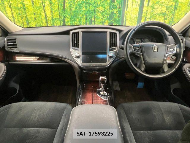 Toyota CROWN SEDAN 2016-10 8098668-1