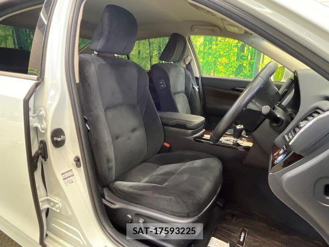 Toyota CROWN SEDAN 2016-10 8098668-8