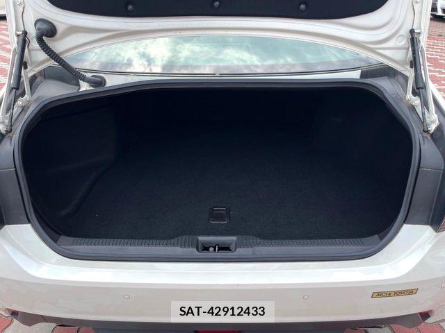 Toyota CROWN SEDAN 2019-09 8129525-9