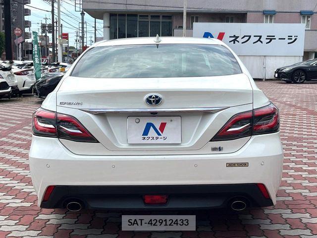 Toyota CROWN SEDAN 2019-09 8129525-14