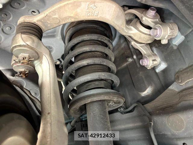 Toyota CROWN SEDAN 2019-09 8129525-19
