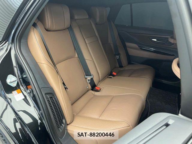 Toyota CROWN SEDAN 2026-04 8129510-11