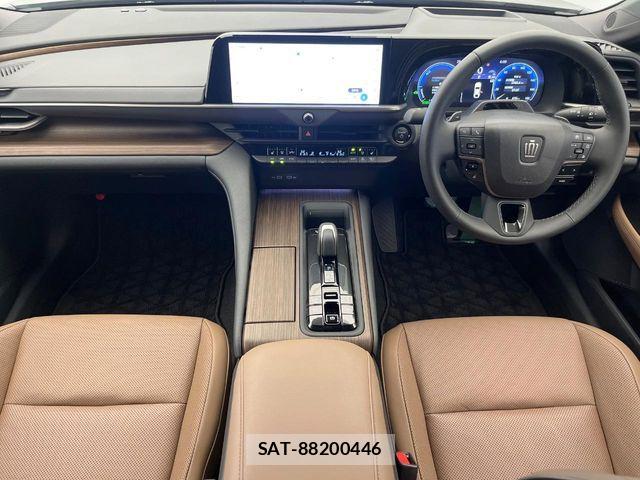 Toyota CROWN SEDAN 2026-04 8129510-1