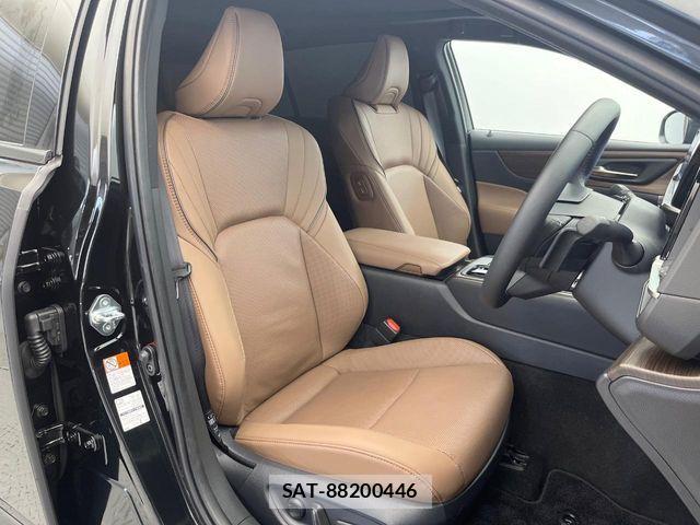 Toyota CROWN SEDAN 2026-04 8129510-8