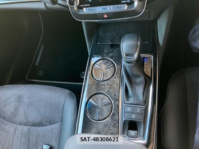 Toyota CROWN SEDAN 2020-02 8129527-21