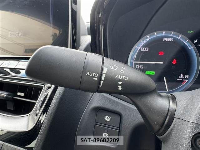 Toyota CROWN SEDAN 2021-09 8129513-29