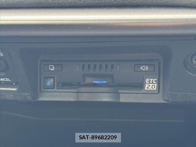Toyota CROWN SEDAN 2021-09 8129513-4
