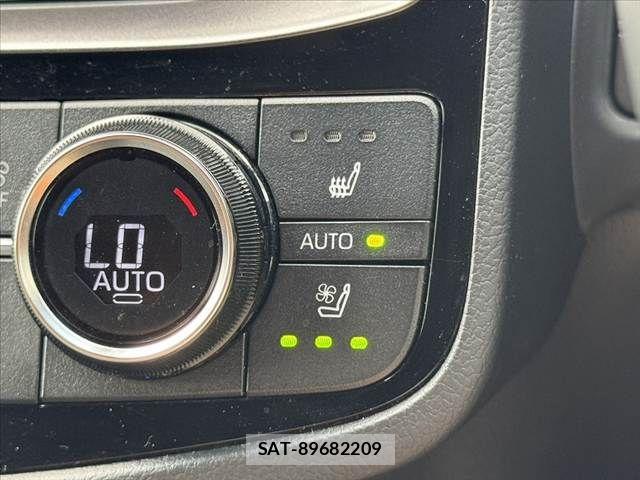 Toyota CROWN SEDAN 2021-09 8129513-5
