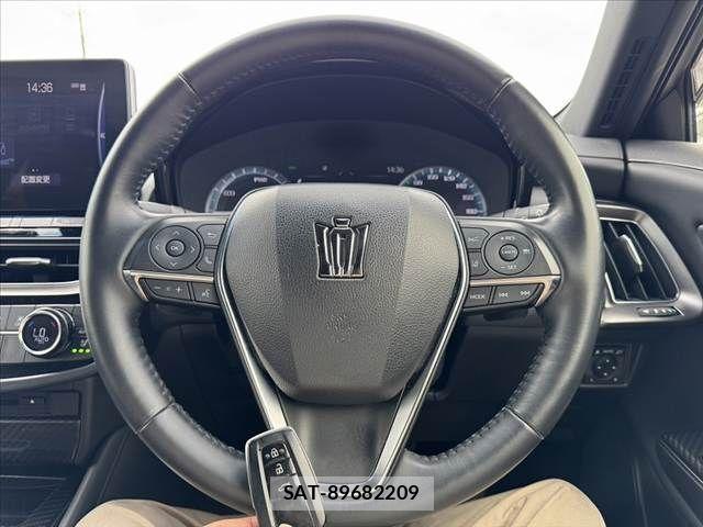Toyota CROWN SEDAN 2021-09 8129513-6