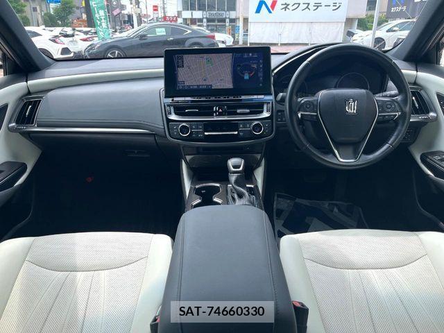 Toyota CROWN SEDAN 2020-12 8129512-1