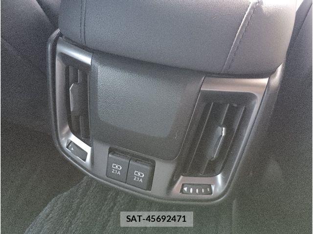 Toyota CROWN SEDAN 2021-02 8129524-11