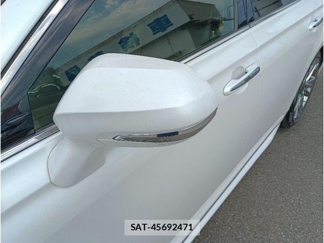 Toyota CROWN SEDAN 2021-02 8129524-25