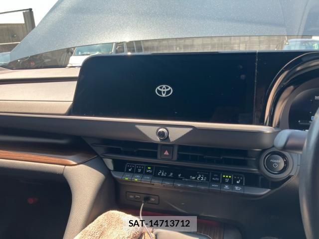 Toyota CROWN SEDAN 2024-12 8129509-17