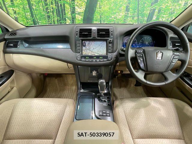 Toyota CROWN SEDAN 2009-07 8145626-1