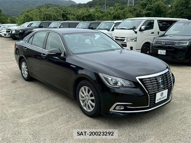 Toyota CROWN SEDAN 2017-06 8158212-7