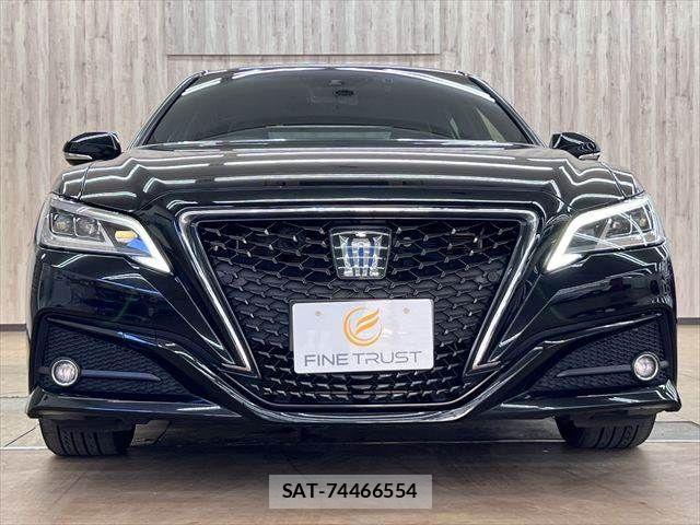 Toyota CROWN SEDAN 2021-09 8158209-12