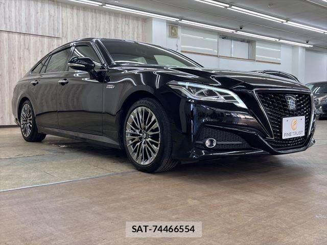 Toyota CROWN SEDAN 2021-09 8158209-13