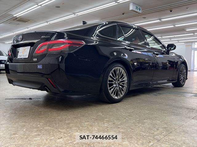 Toyota CROWN SEDAN 2021-09 8158209-16