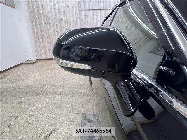 Toyota CROWN SEDAN 2021-09 8158209-24