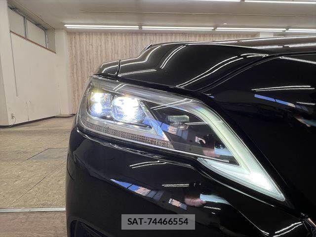 Toyota CROWN SEDAN 2021-09 8158209-28