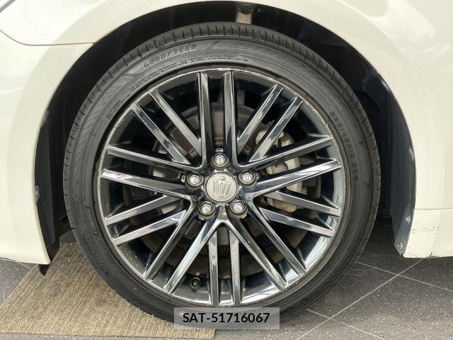 Toyota CROWN SEDAN 2015-04 8158210-15