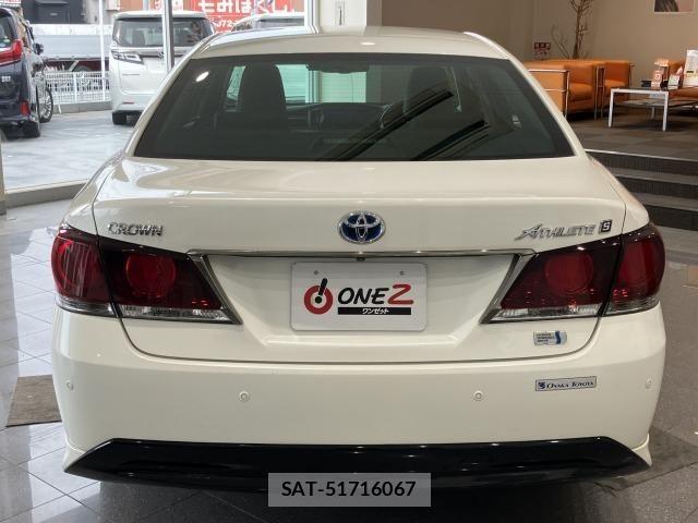 Toyota CROWN SEDAN 2015-04 8158210-19
