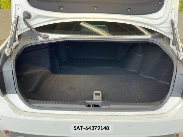 Toyota CROWN SEDAN 2018-08 8158211-9