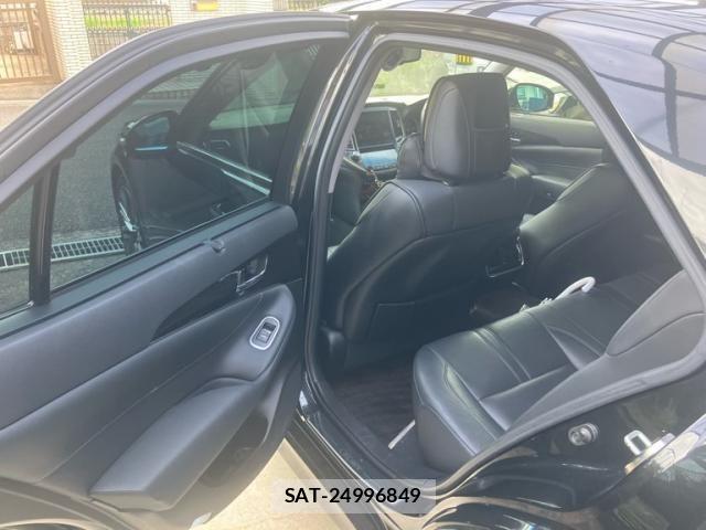 Toyota CROWN SEDAN 2013-03 8158213-13