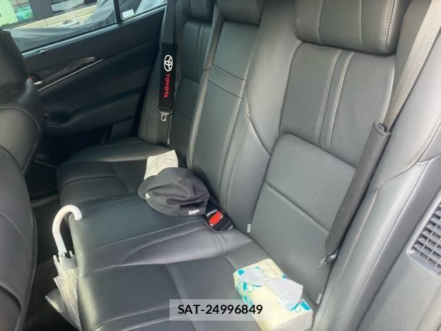 Toyota CROWN SEDAN 2013-03 8158213-14