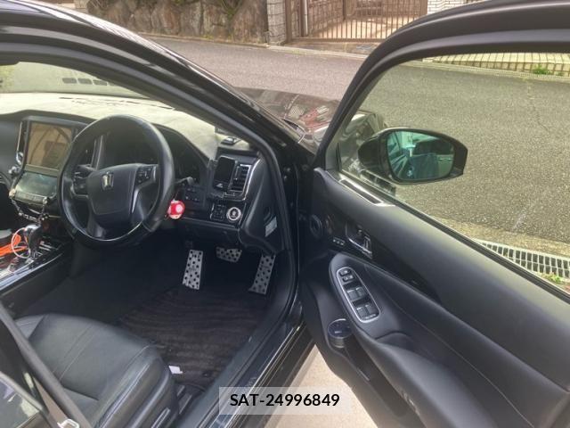 Toyota CROWN SEDAN 2013-03 8158213-17