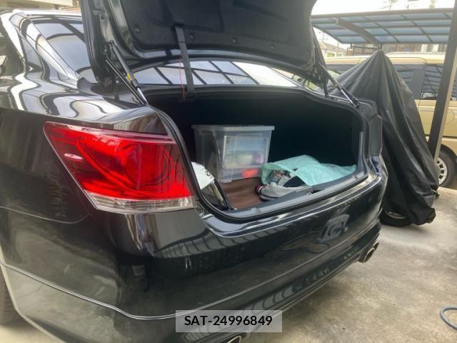 Toyota CROWN SEDAN 2013-03 8158213-7