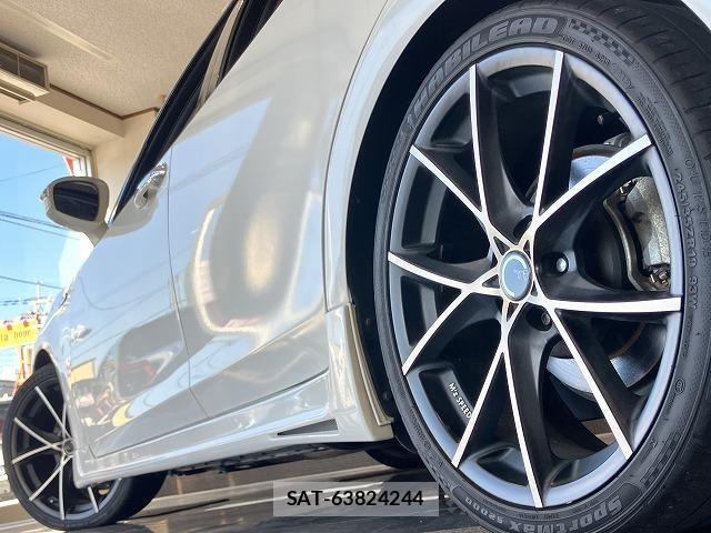 Toyota CROWN SEDAN 2017-12 8207048-10