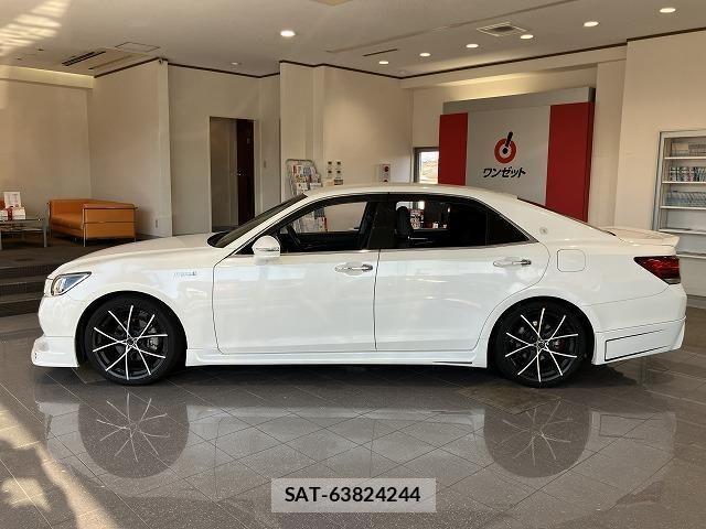 Toyota CROWN SEDAN 2017-12 8207048-14
